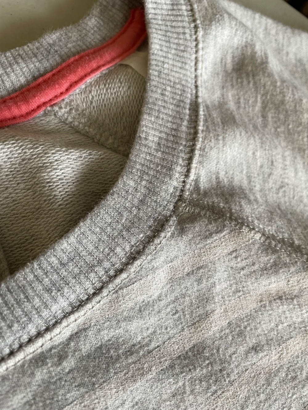 Sonoma Cotton Blend Lightweight Sweatshirt in Grey and White in Size L - Picture 2 of 8